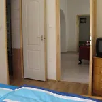 Szalay Vendeghaz 3*